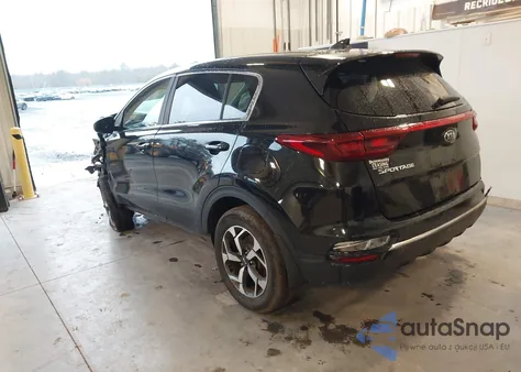2020 Kia Sportage Lx z USA, uszkodzony, nr VIN KNDPMCAC8L7630860